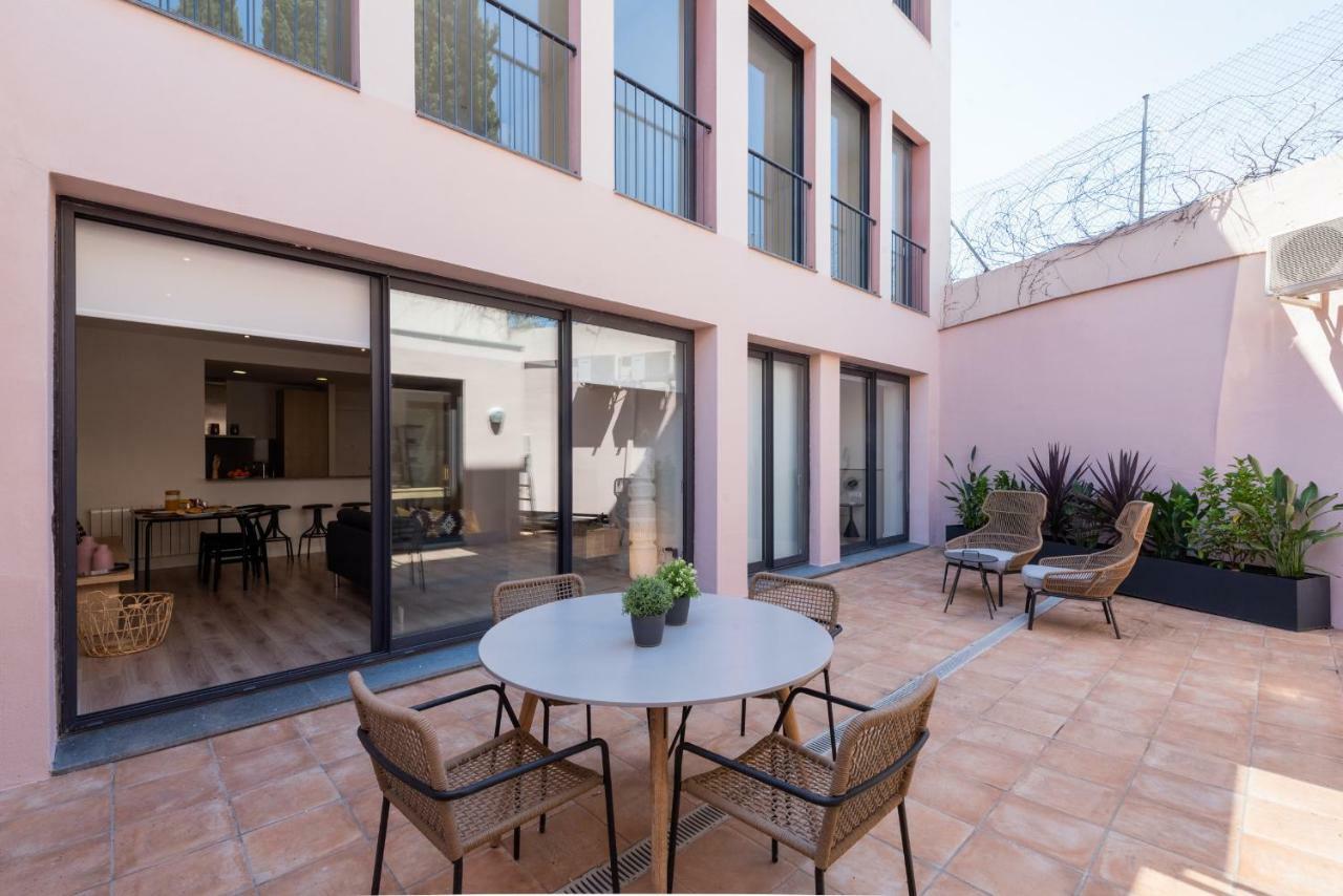 Apartamento Petit Luxe Tobella Baixos Terrassa Exterior foto